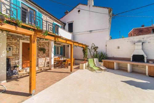 Charming stone house with Fenced Yard - Casa Dina Valbandon - image 14
