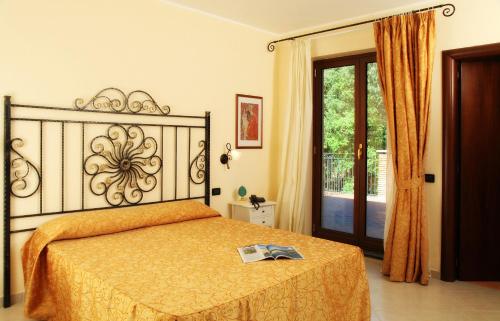 Deluxe Double or Twin Room with Terrace