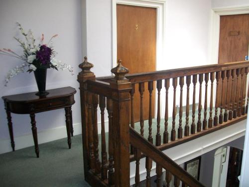 Chapel House - image 2