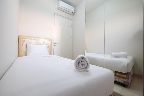 3BR near Sumarecon Mall Bekasi at The Springlake Apartment by Travelio