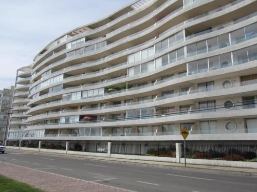 One-Bedroom Apartment image 8