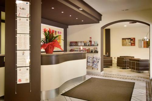 Hotel Montebello - image 5