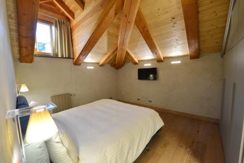 Le Reve Charmant Apartments - image 9