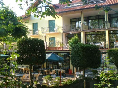 Accommodation in Pettenasco