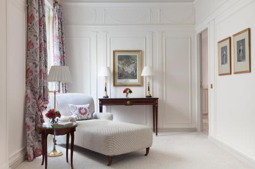 167068102 Le Bristol Paris - an Oetker Collection Hotel