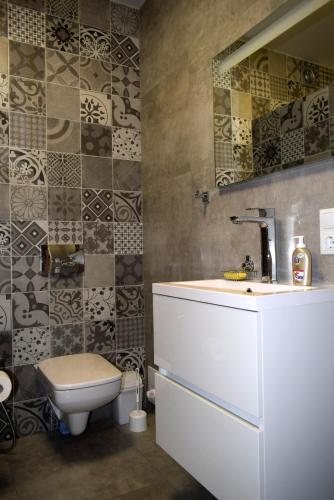 Apartment on Volodymyra Stelmakha 1b, Rivne (zdjęcie 8)