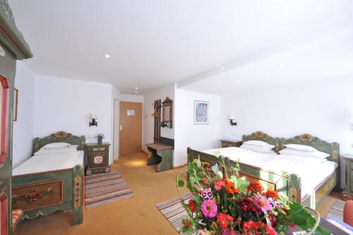 Tilman Riemenschneider Room Type - Triple Room