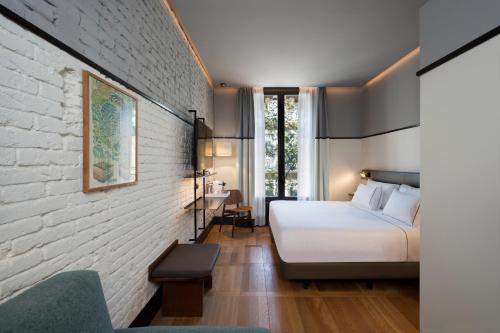 Hotel Praktik Èssens