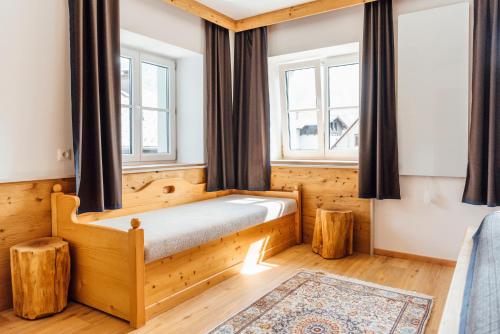 PRIVATE SUITES - image 5