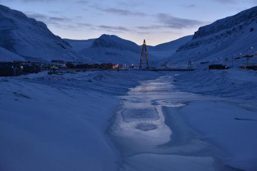 Basecamp Hotel - image 5
