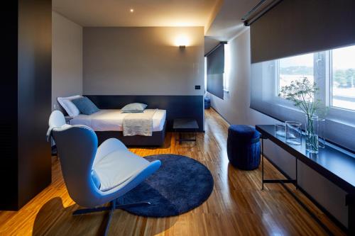 Delparco Hotel - image 9