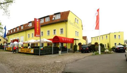 Hotel 4 Hufen in Großziethen, Deutschland