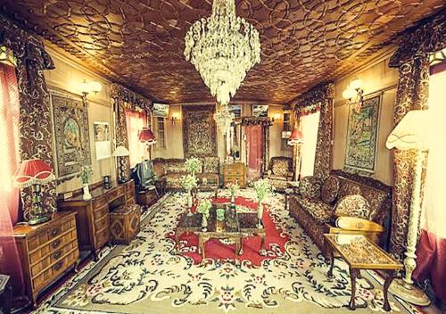 Chicago Group of Houseboats in Srinagar