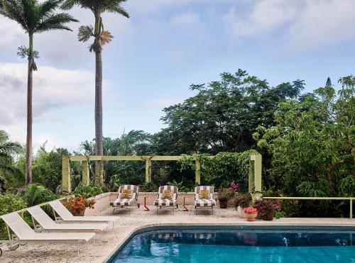 Peldbaseins, Golden Rock Nevis in Bata