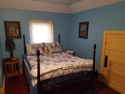 Ozark Country Inn B & B - image 5