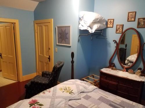 Ozark Country Inn B & B - image 7