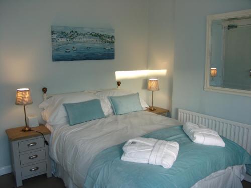 1 double bed
