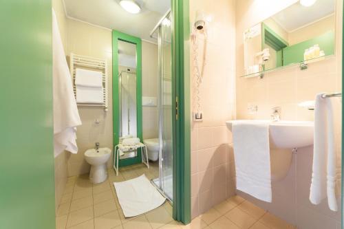 TH Sestriere - Villaggio Olimpico - 샤워실
