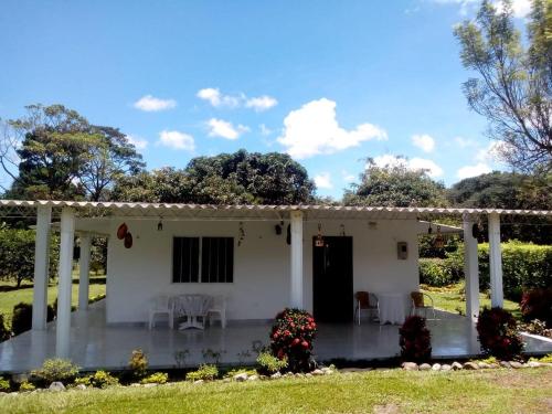 A szálláshely kívülről, Finca la Miradita in Cumaral