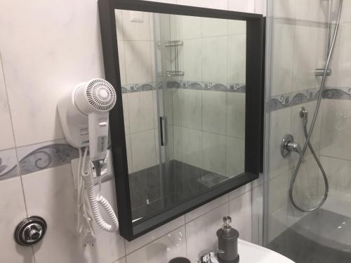 Camera doppia, piccola