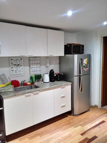 One-Bedroom Apartment image 2