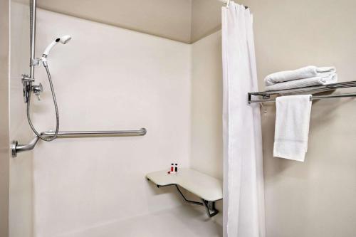 Travelodge by Wyndham Green River - image 2