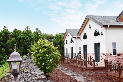 Jeju Cunny Pension