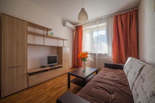 Apartments Baturinskaya 159/78 - image 5