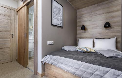 Hotel Trips - image 7
