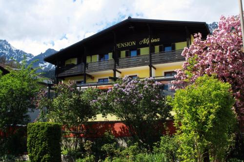 Café Pension Alpina in Innsbruck, Österreich