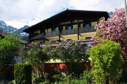 Café Pension Alpina in Innsbruck, Österreich