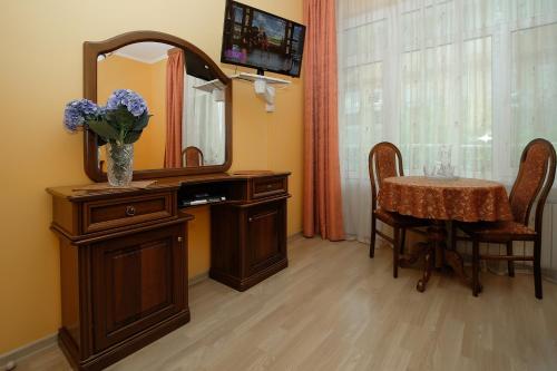 Lira Hotel - image 6