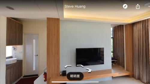 Two-Bedroom House image 10
