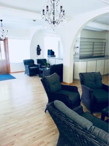 gedeelde lounge/tv-ruimte, Gudvangen Budget Hotel in Gudvangen