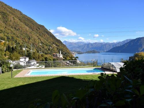  Luxurious Apartment with Pool in Argegno, Pension in Argegno