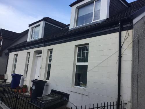 Crossroad Bungalow Luxury Rooms And Apartment Near Glasgow Airport