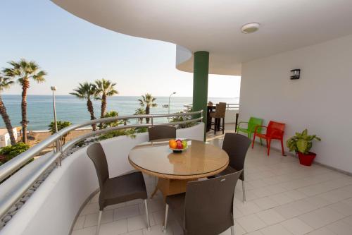 Villa Venecia, Apartamento de Lujo en 1º línea de playa + parking, Málaga (fotografie 7)