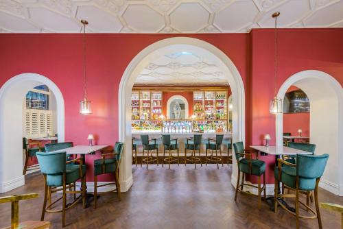 Bar/lounge, The Metropole Hotel in Cork