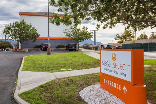 Siegel Select Albuquerque 2 - image 6