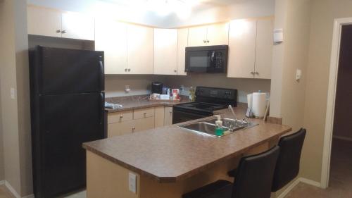 Quiet 2 Bed 2 Bath close to Westview Hospital