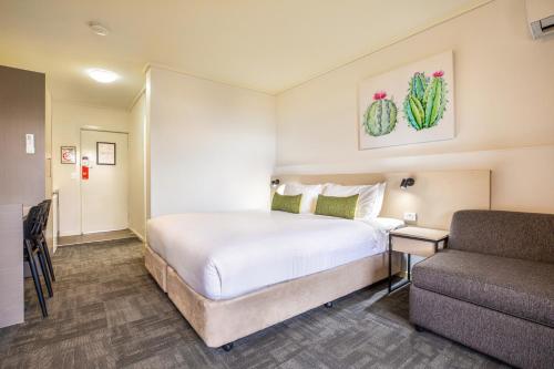 B&B Doncaster - Nightcap at Shoppingtown Hotel - Bed and Breakfast Doncaster