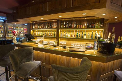 Bar/ Salón, Best Western Plus Cannes Riviera & Spa in Cannes