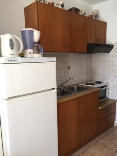 مطبخ, Livanina apartments in Kampos Marathokampou