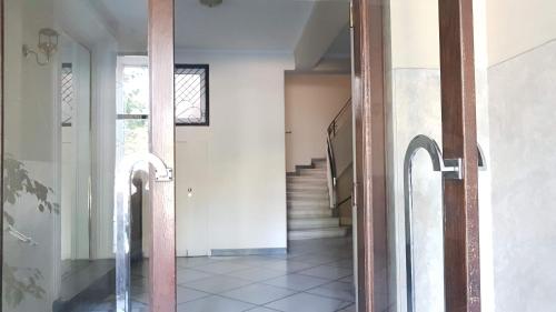Violet Errathens Apartment - Athens Center 7 BD 3 BATH - image 2
