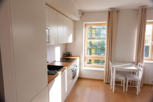 Quiet & Modern Downtown 1BR, near Bus Station & Airport, Tallinn (photo 3)