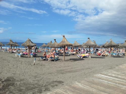 Tropical, Fantastic apartment close to the beach with pool, sea-view, wifi, SAT-TV