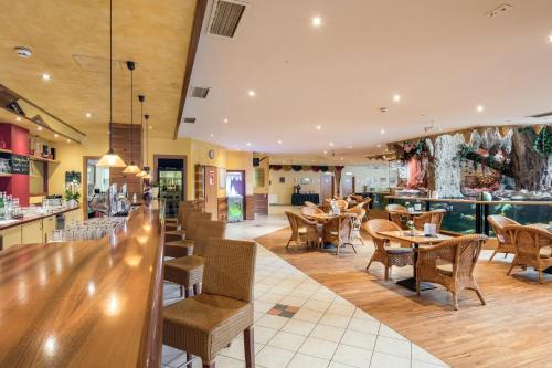 Bar/lounge, NOVAPARK Flugzeughotel Graz in Graz