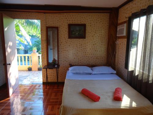 Toni Arts Villa in Nabas