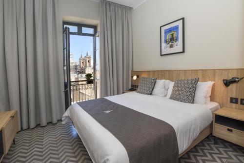 La Falconeria Hotel - image 2