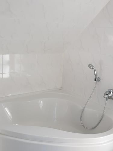 Penthouse posh 1 407m von Troisdorf entfernt